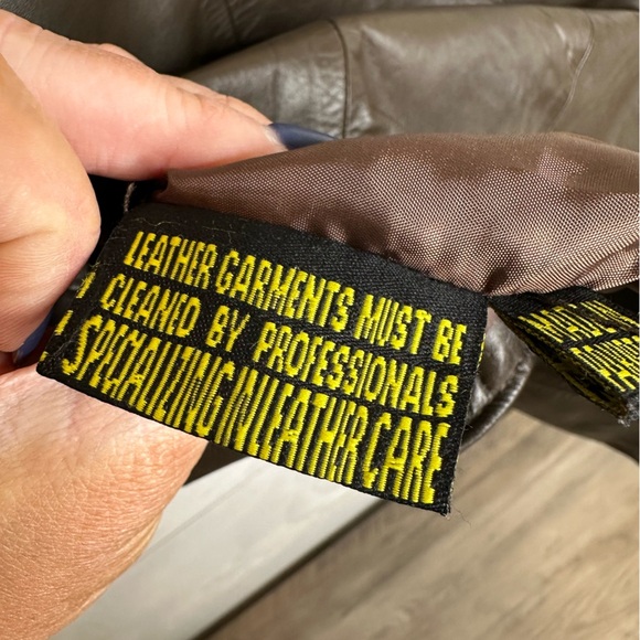 Scully Vintage Brown 100% Leather Vest Western Cowboy Country Men's - Size Large - Picture 7 of 7